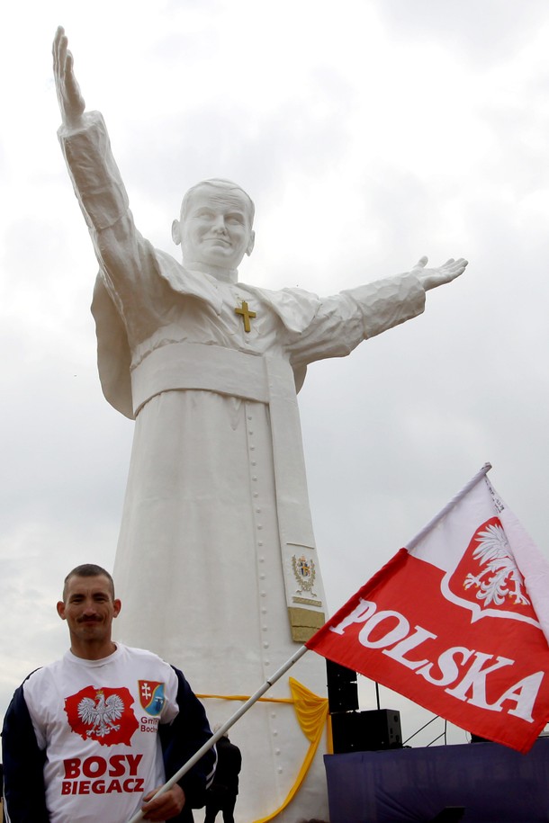 CZESTOCHOWA POMNIK JANA PAWA II ODSONICIE