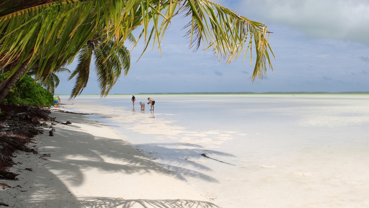 Czas wyspiarskiego państwa na Pacyfiku jest policzony. Z powodu ocieplania się klimatu archipelag zaleje morze - ocenia przywódca Kiribati, który nie robi sobie nadziei w związku z konferencją klimatyczną w Dausze. Zastanawia się nad ewakuacją ludności.