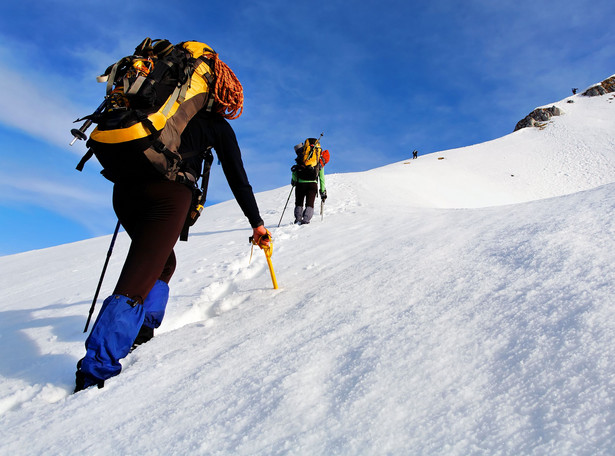 Jak nie stracić życia w górach? Alpinista radzi