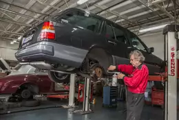 Jak zabezpieczyć auto przed korozją? Zrób to, zanim przyjdzie zima