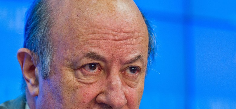 Rostowski dba o pracowników swojego resortu. Funduje im przychodnię