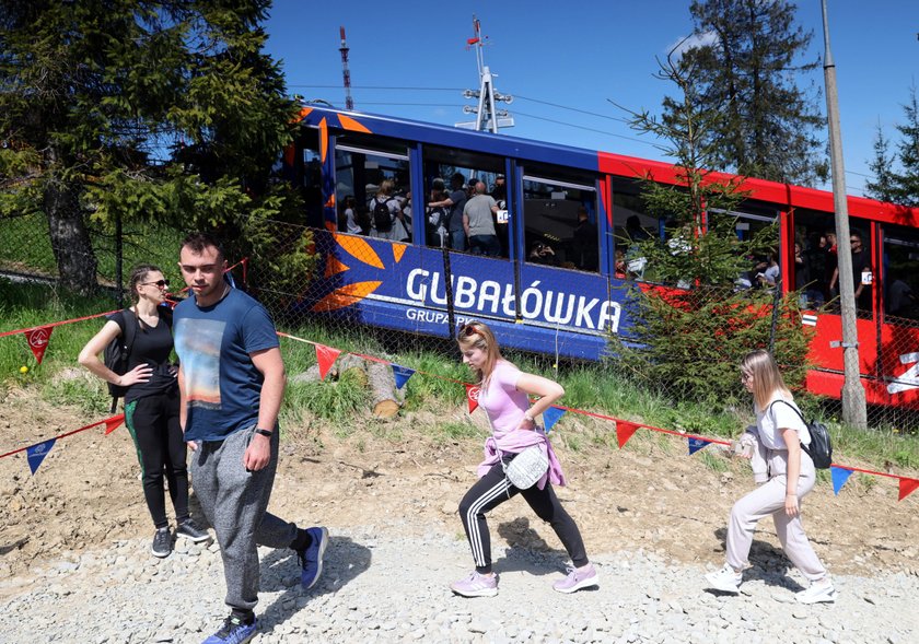 Szaleństwo! Pół Polski zwaliło się do Zakopanego. Tłok, korki i wściekli urlopowicze.