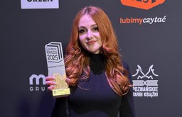 od recenzji książek po „książkę roku” czyli droga zocharett do pisarstwa [wywiad]