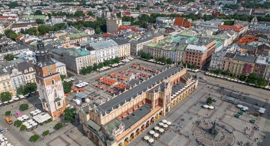 Drzewa wracają na Rynek Główny. Miasto wybrało już wykonawcę prac.