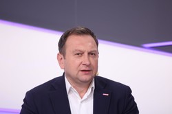 Trela: Nie przyłożymy ręki do wynagrodzeń kolejnych talenciaków z PiS