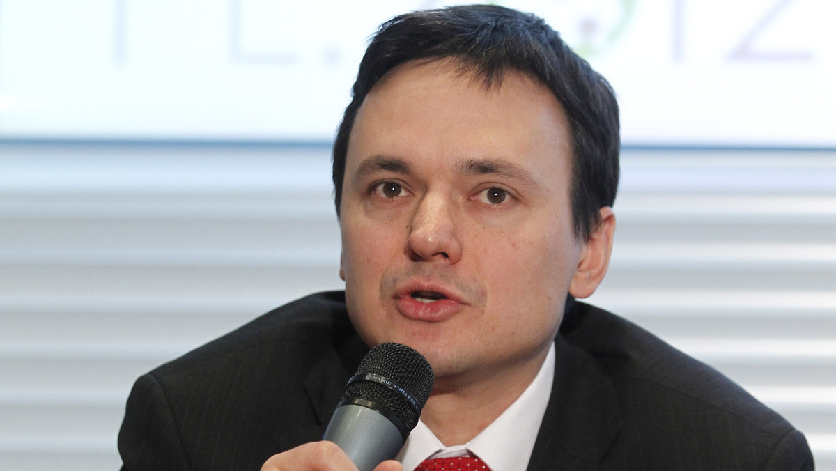 Jest wola polityczna rządu, by w budżecie na 2013 r. uwzględnić podwyżki dla funkcjonariuszy Straży Granicznej, Państwowej Straży Pożarnej, BOR i Służby Więziennej - zapewnił w Sejmie szef MSW Jacek Cichocki.