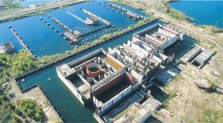 Na zyski z budowy elektrowni atomowej liczą biznes i samorządy