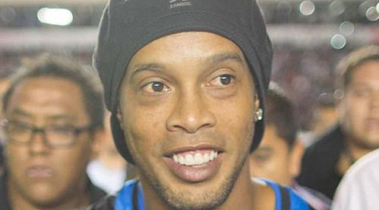 Mit rontott Ronaldinho!