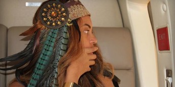 Beyonce gold apple watch sale