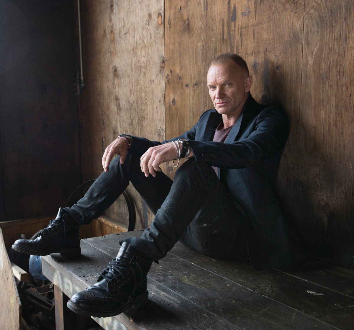 Sting powinien się wstydzić się i być dumnym jednocześnie