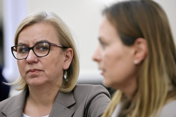 Paulina Hennig-Kloska i Katarzyna Pełczyńska-Nałęcz podczas posiedzenia rządu, 3 marca 2026 r.