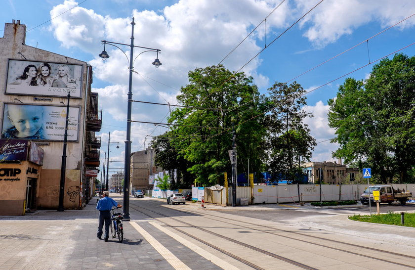 Urzędnicy z Zarządu Dróg i Transportu w Łodzi otworzyli ulicę Kilińskiego, a ona ciągle jest zamknięta