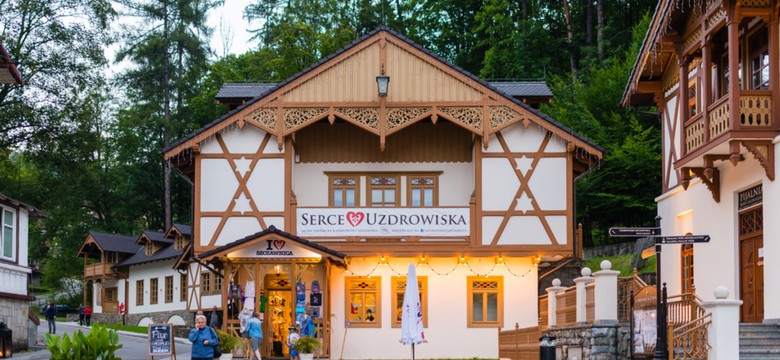 Ile kosztuje sanatorium? W 2025 roku tyle zapłacisz za pobyt na NFZ