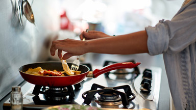 Pięć typów patelni, których twoja kuchnia potrzebuje