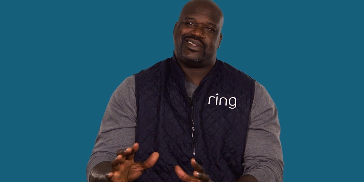 Shaquille O’Neal wcześnie zdecydował o zatrudnieniu eksperta do zarządzania jego pieniędzmi. Skłoniła go do tego sytuacja, w której na koncie pojawił się debet, choć właśnie zarobił milion dolarów. 