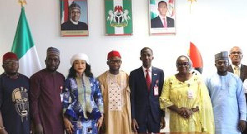 The EFCC Chairman with CYMS delegates  during the visit to the EFCC headquarters in Abuja.