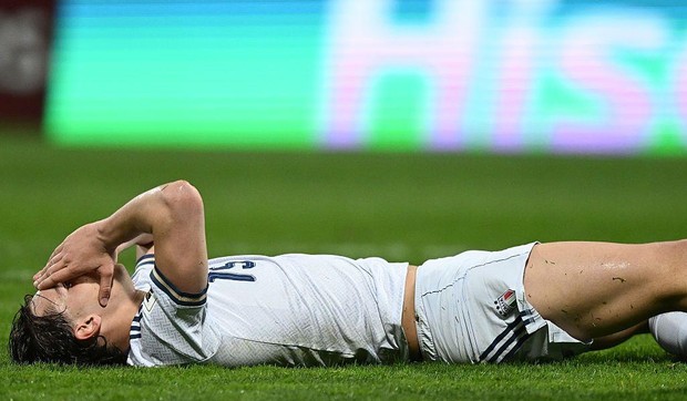 Pio Espozito je promašio prvi penal u porazu Italije od Bosne posle penala | Foto: Getty Images