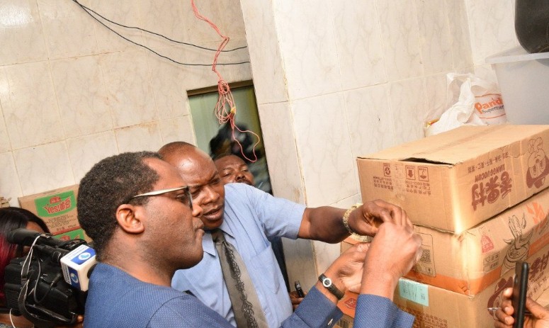 The Federal Competition and Consumer Protection Commission (FCCPC), discovers illegally imported seafood from China, and expired products at Panda Supermarket in Abuja. [FCCPC/Twitter]