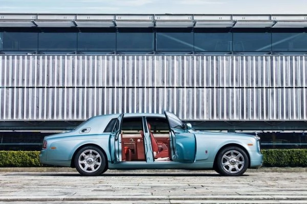 Rolls-Royce 102EX Electric Concept