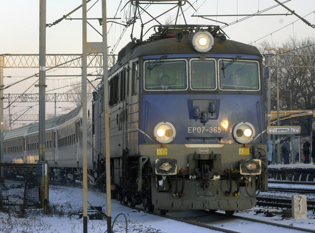 PKP dumne z siebie. "Tylko kilkanaście minut opóźnienia"