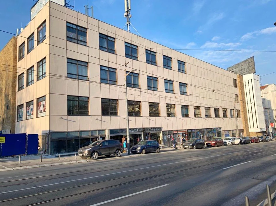 Ovako sada izgleda fasada na Tašu