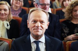 Donald Tusk znów wbija szpilę PiS. Chodzi o Krajowy Plan Odbudowy