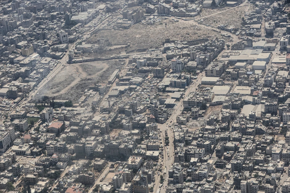 Grad Gaza iz aviona za distribuciju humanitarne pomoći 7. avgusta