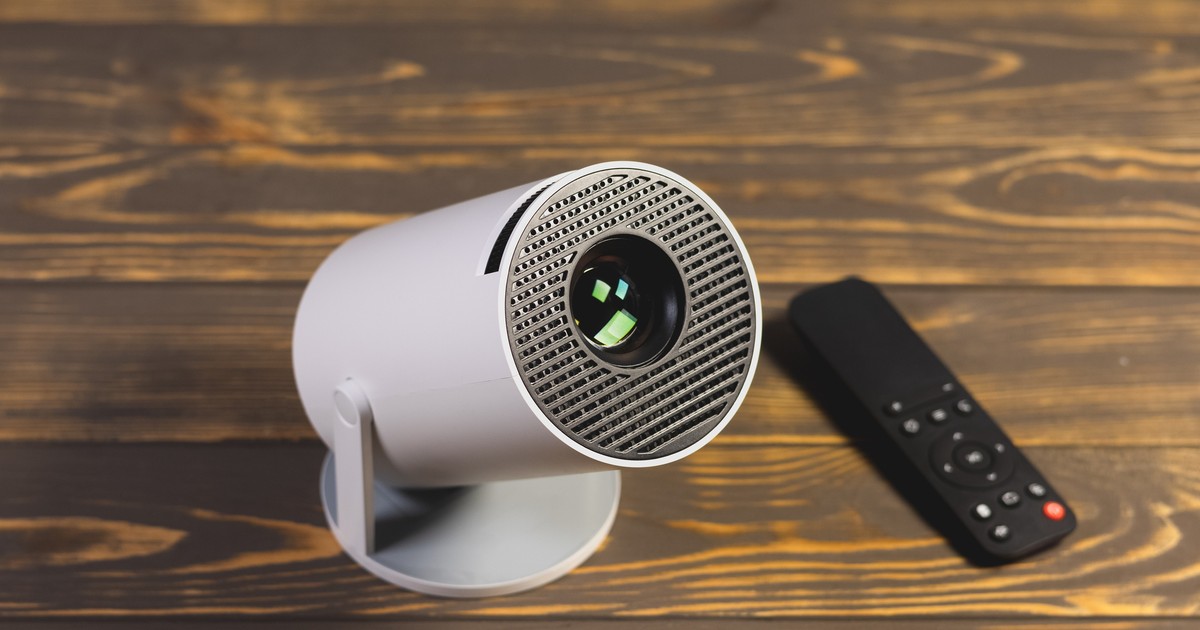 Przenośne projektory. Te modele sprawdzą się zarówno w domu, jak i na wyjeździe