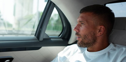 Lukas Podolski pochwalił się nowym wozem. Zapłacił za niego fortunę