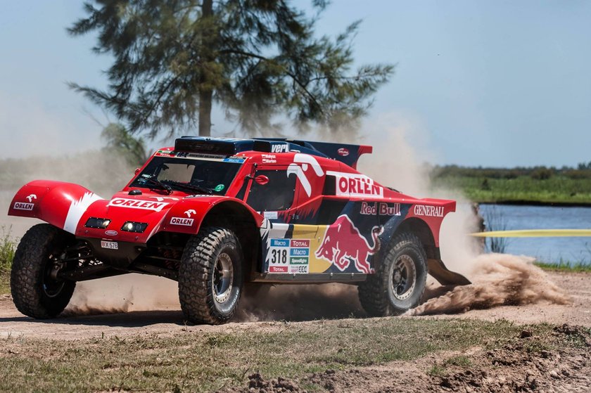 Adam Małysz ostro o organizatorach Rajdu Dakar 2014