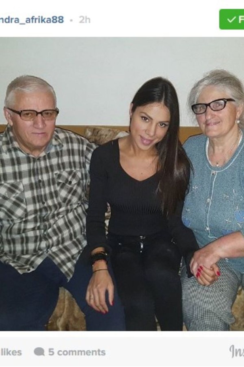 Sandra Afrika sa babom i dedom