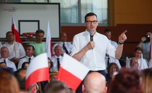Morawiecki o "ustawie odległościowej": Liberalizacja tylko za zgodą społeczności lokalnymi