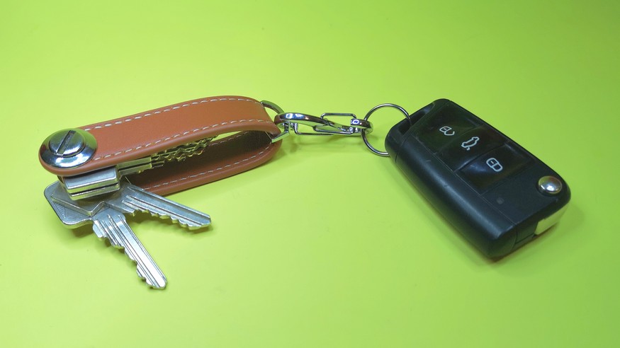A key organizer brings order to the bunch of keys.