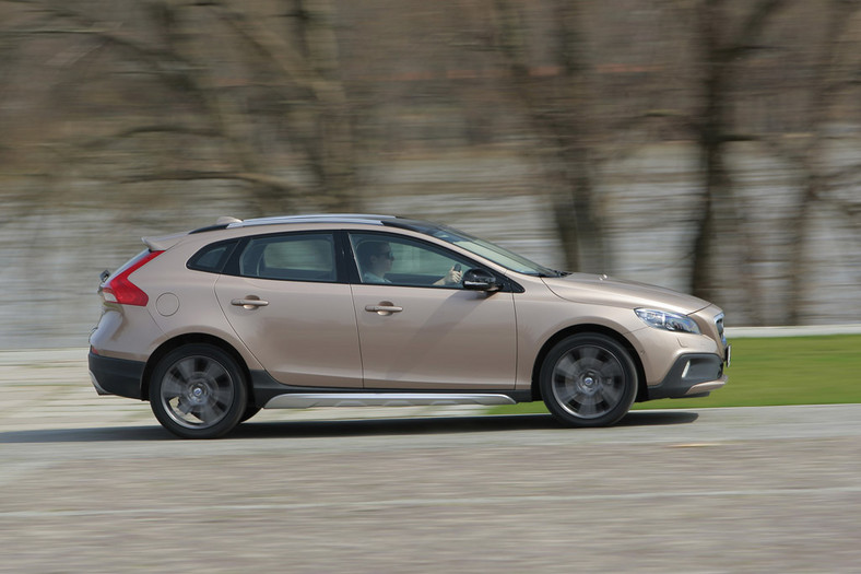 Test Volvo V40 Cross Country: nie kombi, ale fajne