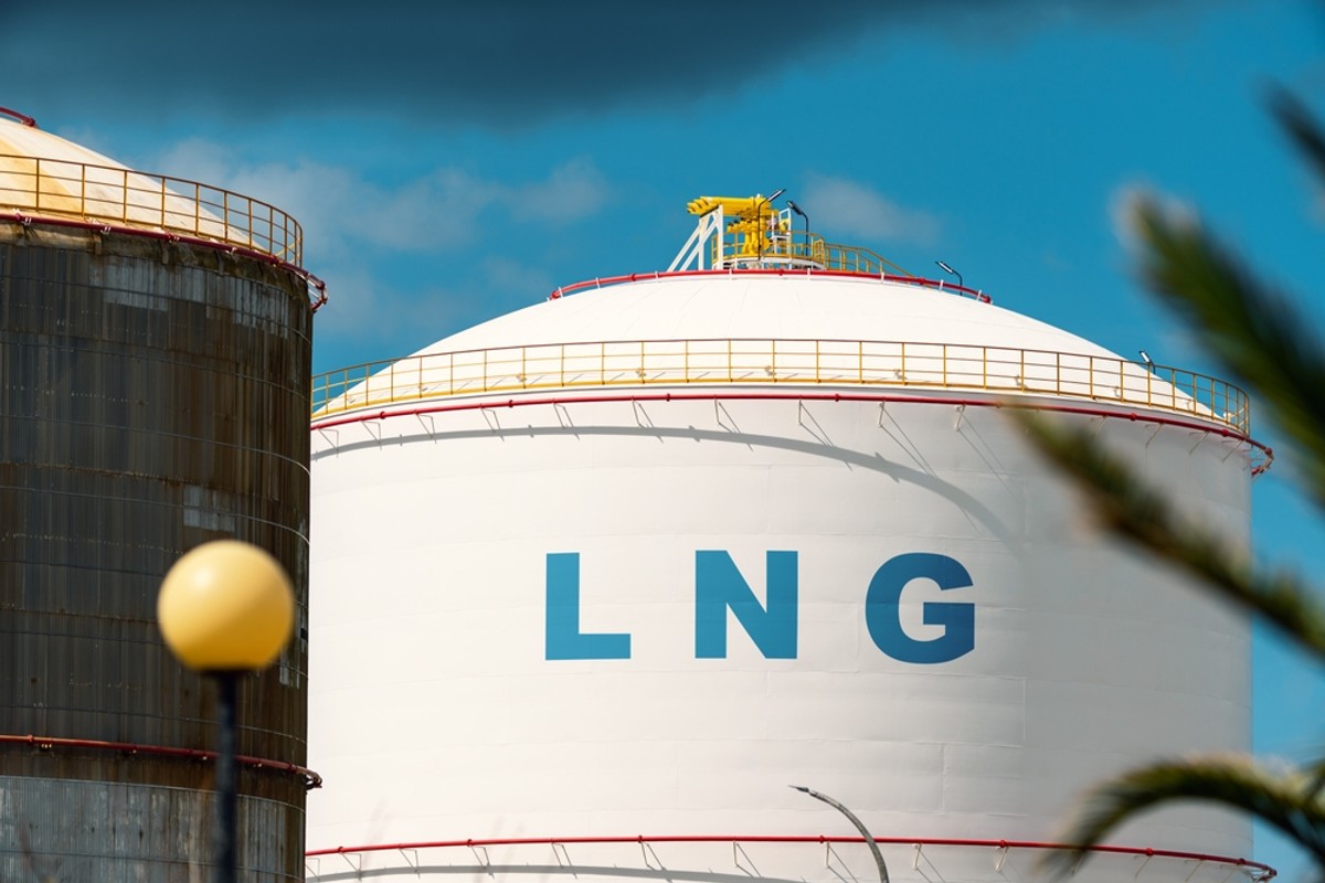 LNG.