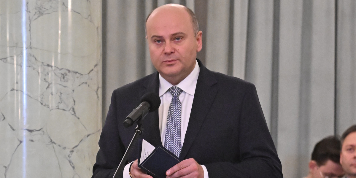 Oto nowy minister finansów. Andrzej Kosztowniak wszedł do rządu Mateusza Morawieckiego. Nie uwierzysz, co trzyma w garażu 