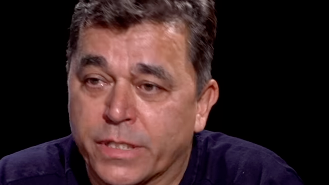 Herec Pomajbo zažíva veľké trápenie.
