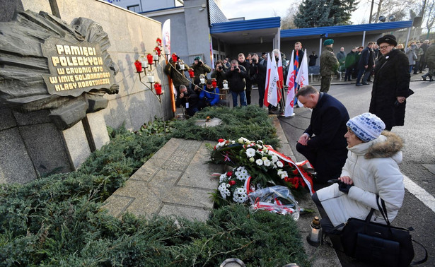 Duda podczas obchodów grudnia 70: Przez 30 lat wolna Polska nie poradziła sobie z rozliczeniem winnych