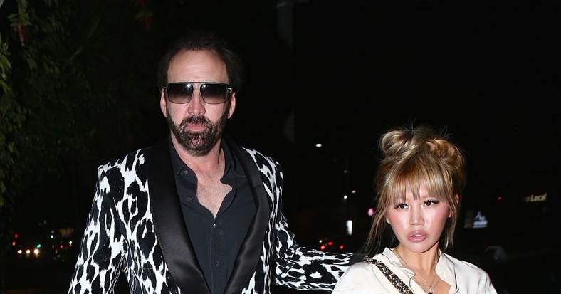 Nicolas Cage is back to being a single and bachelor after his divorce application from Erika Koike was granted [EXTRA] 