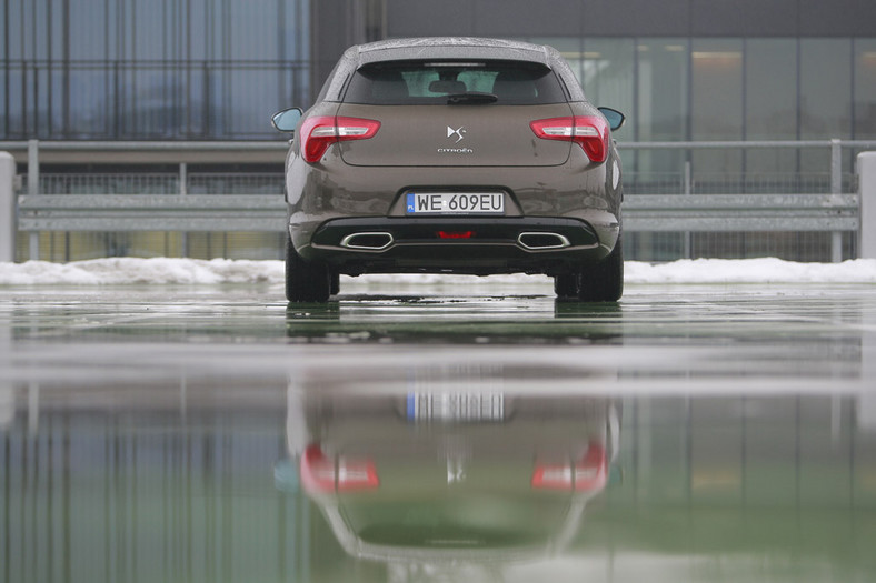 Test Citroena DS5 1.6 THP 200 Sport Chic: elegancka limuzyna