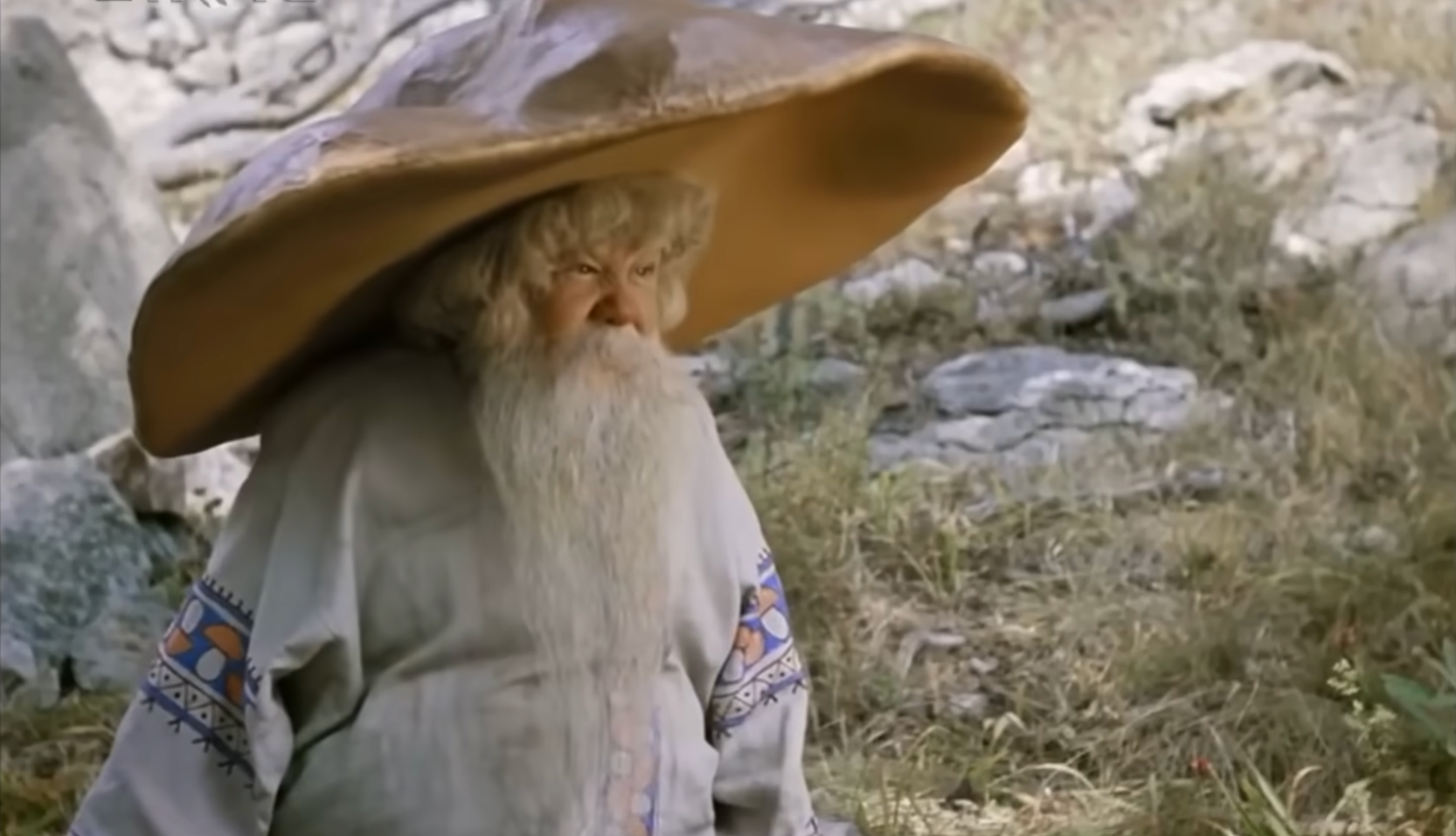 Dedka Hríbika v Mrázikovi si zahrala Galina Borisová.