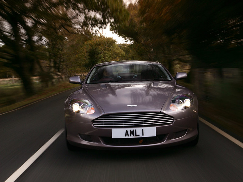 Aston Martin DB9: wymarzony samochód Brytyjczyków