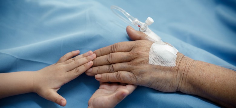 "Zachoruje 19 tysięcy, umrze 12 tysięcy". Polska na szarym onkologicznym końcu