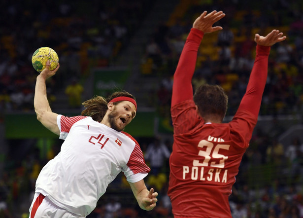 Polscy piłkarze ręczni nie zagrają w finale. Przegrali jedną bramką po dramatycznej dogrywce