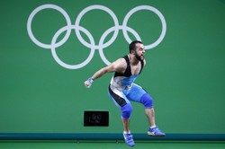 Dwa rekordy świata w kat. 77 kg. Nijat Rachimow mistrzem olimpijskim