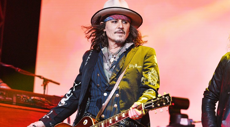 Hiába várták a rajongók, Johnny Depp nem lépett színpadra Budapesten Fotó: Getty Images