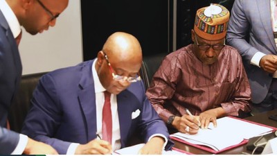 NNPCL Group Chief Executive officer, Mele Kolo Kyari and Executive Vice President AFREXIMBANK, George Elimbi. [Twitter:NNPCL]