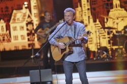 Adam Nowak z Raz Dwa Trzy zagra koncert na Antarktyce w ramach niezwykłego projektu "Trzy Sztuki"