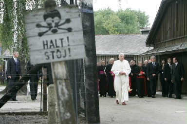 POLAND-POPE-AUSCHWITZ