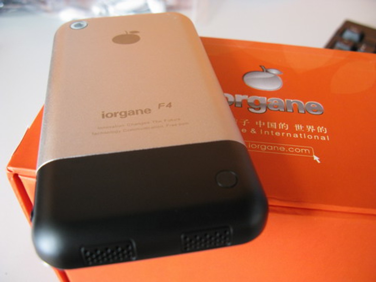 Podróbka iPhone'a tak okrutna, że aż fajna